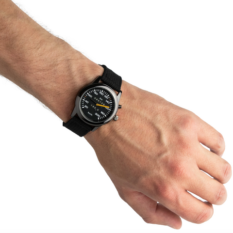 Stylové hodinky Tachometer – pro milovníky aut a retro stylu (CZ)