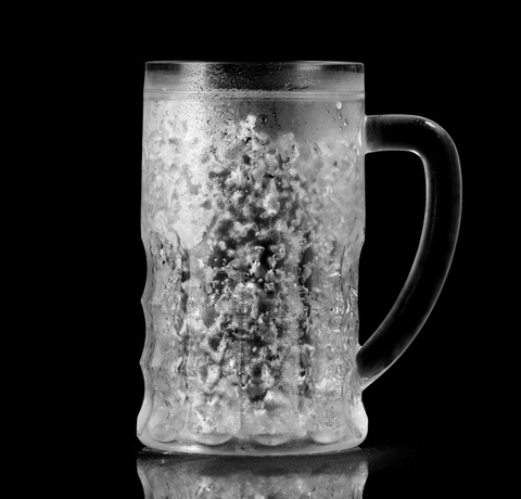 Chladicí Maxi korbel – gelový pivní pohár