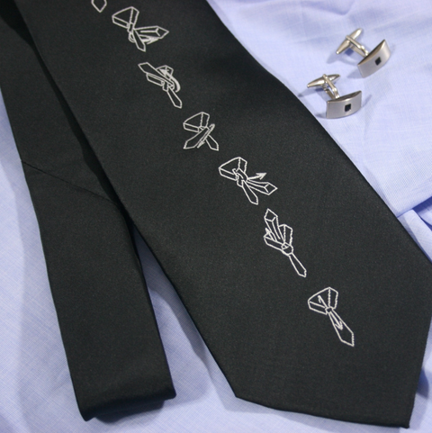 Kravata s návodem na vázání – styl a praktičnost v jednom