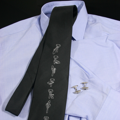 Kravata s návodem na vázání – styl a praktičnost v jednom