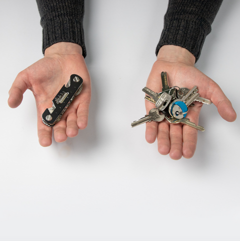 Praktický organizér na klíče Key Aider Froster