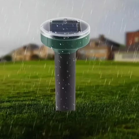 Výkonný solární odpuzovač hlodavců a hadů 4 ks sonický kolík