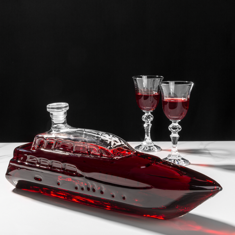 Skleněná karafa Jachta 1000 ml – luxusní designový dárek pro muže