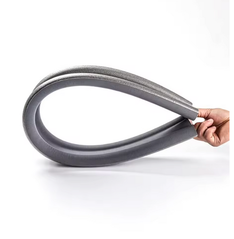 Dvojité těsnění pod dveře – účinné řešení proti průvanu, chladu a hmyzu