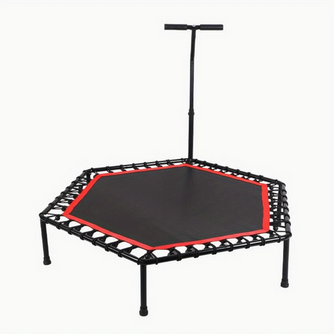 Červená hexagonální fitness trampolína s madlem